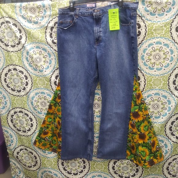 Hand Made Denim - 2102 Jeaniemade Size 18Short Old Navy Bell-Bottoms